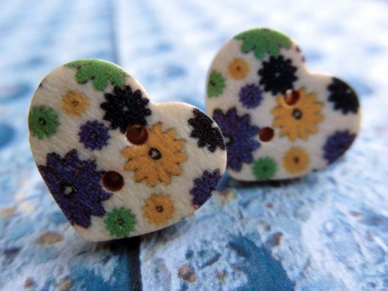 Holz Herz Knopf Ohrstecker Blumen Margerite